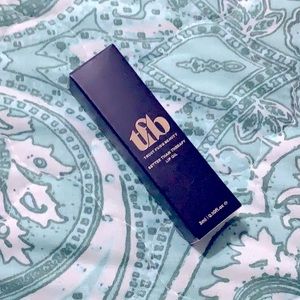 Trust Fund Beauty Better Than Therapy Lip Oil new